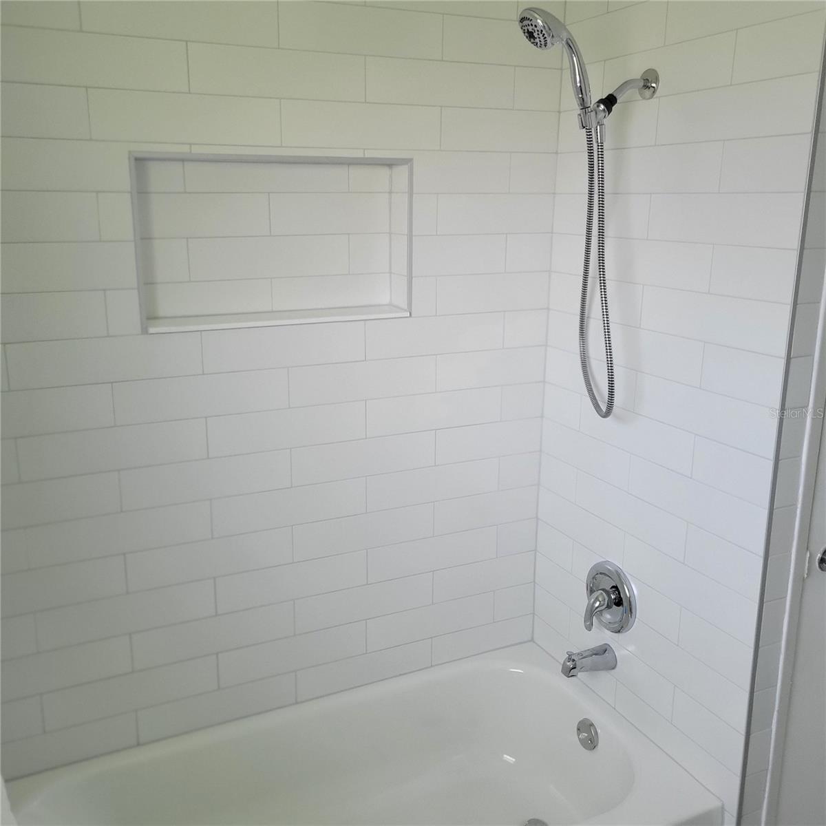 Image 31 of 65 For 11596 Oval Drive E