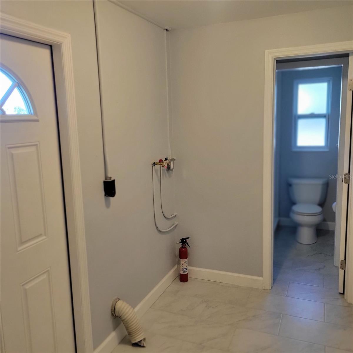 Image 43 of 65 For 11596 Oval Drive E
