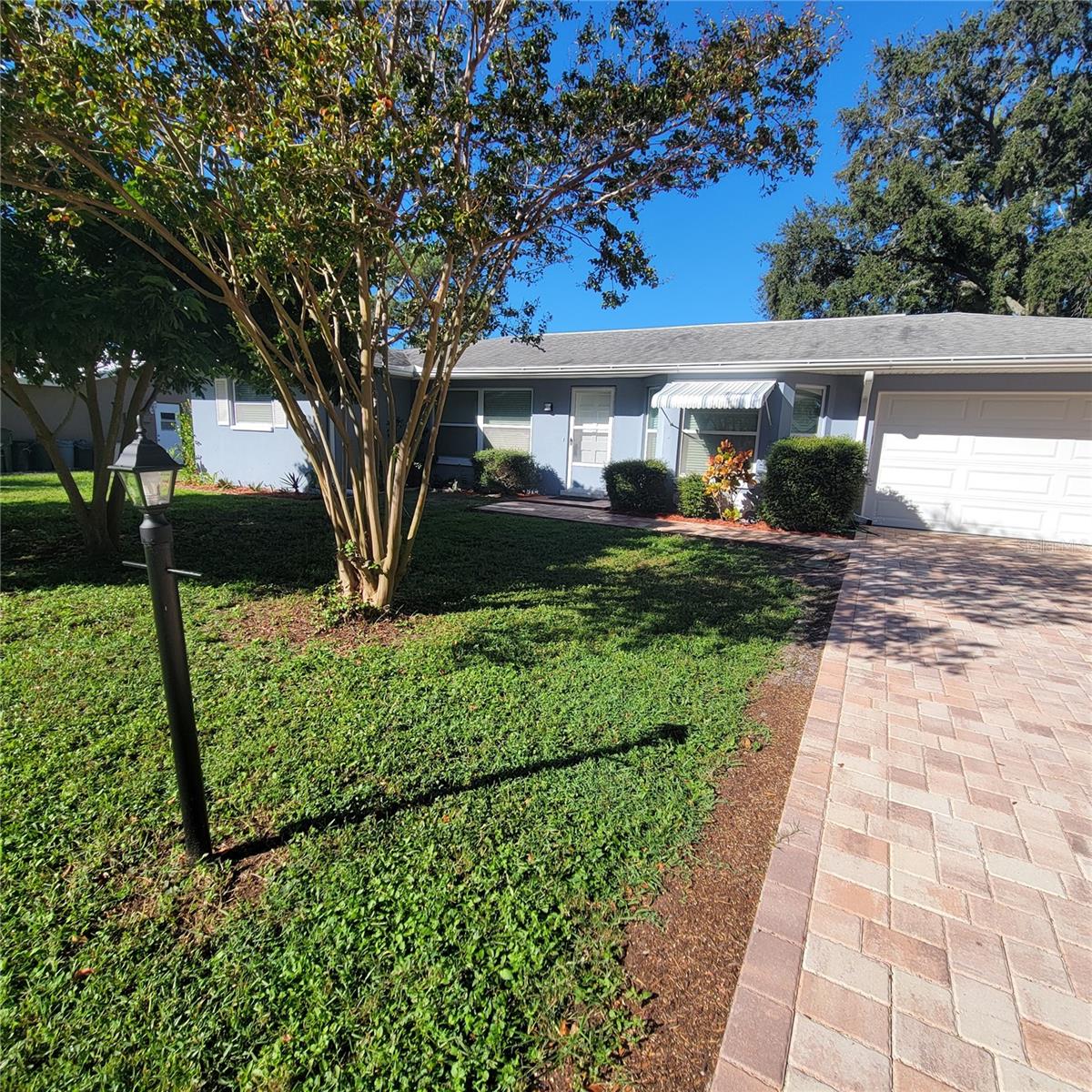 Image 5 of 65 For 11596 Oval Drive E