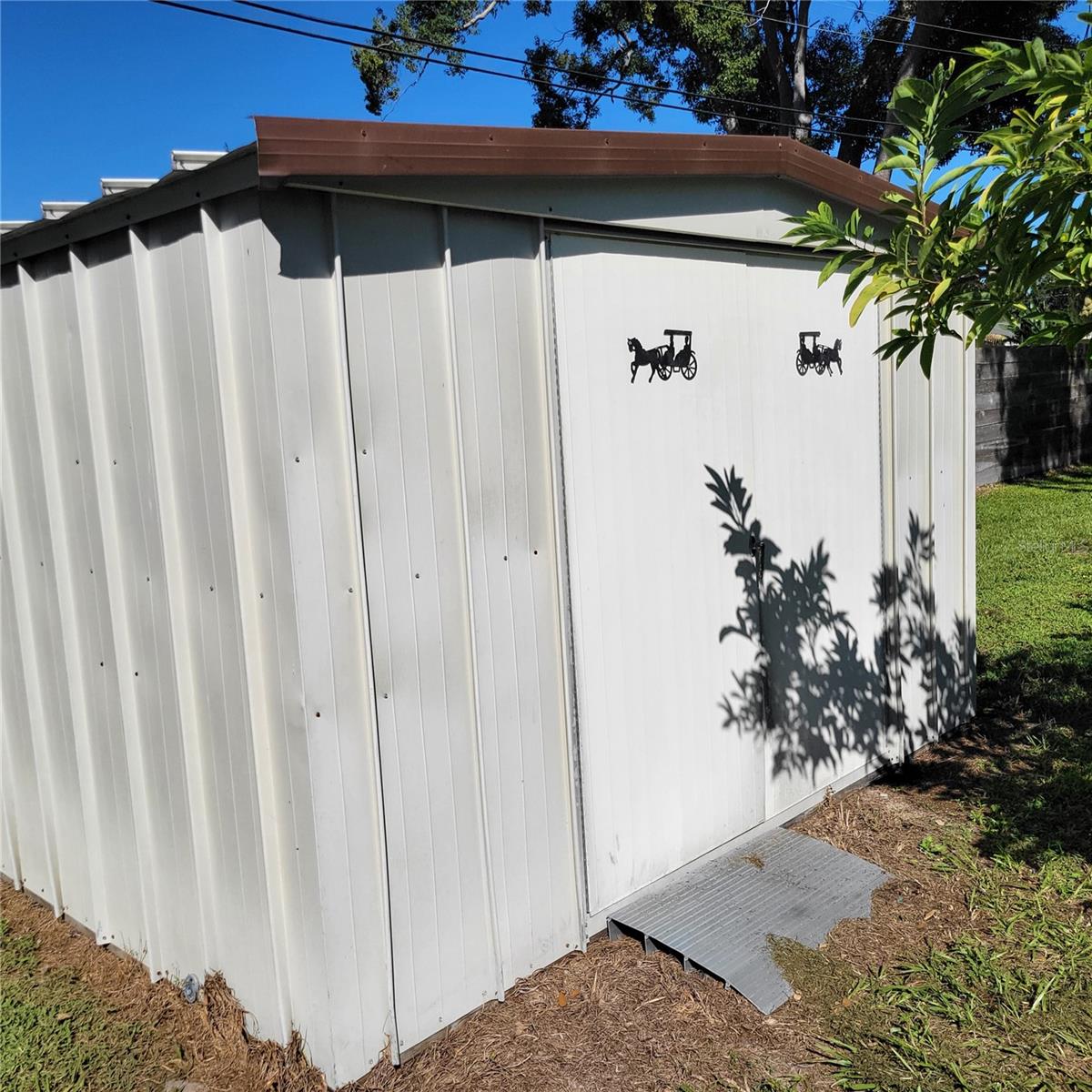 Image 52 of 65 For 11596 Oval Drive E