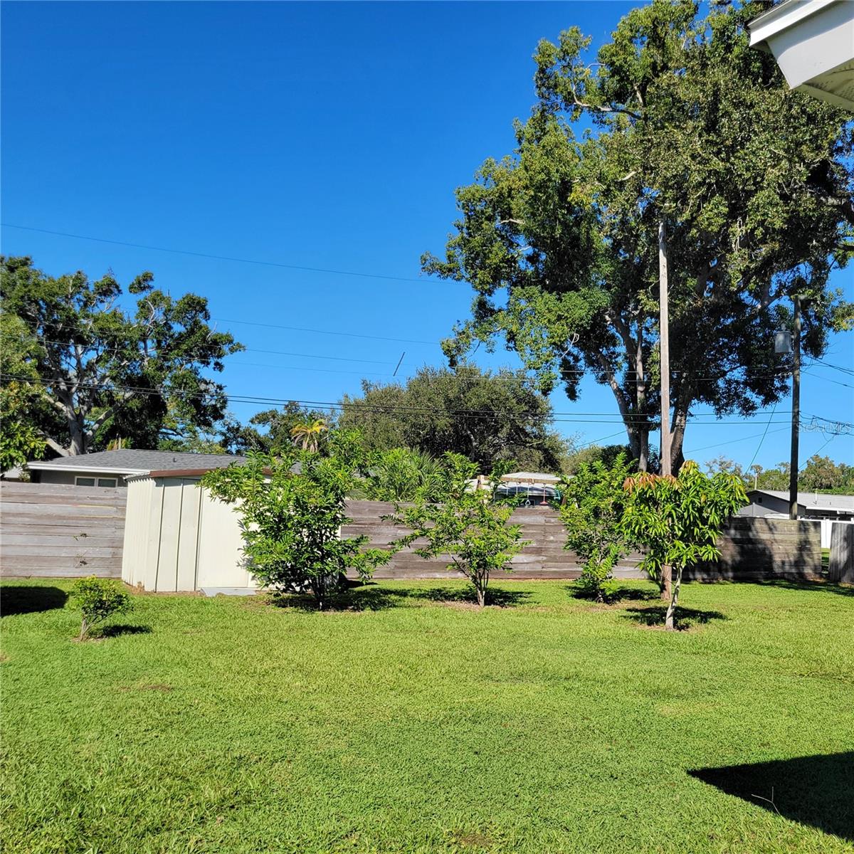 Image 55 of 65 For 11596 Oval Drive E
