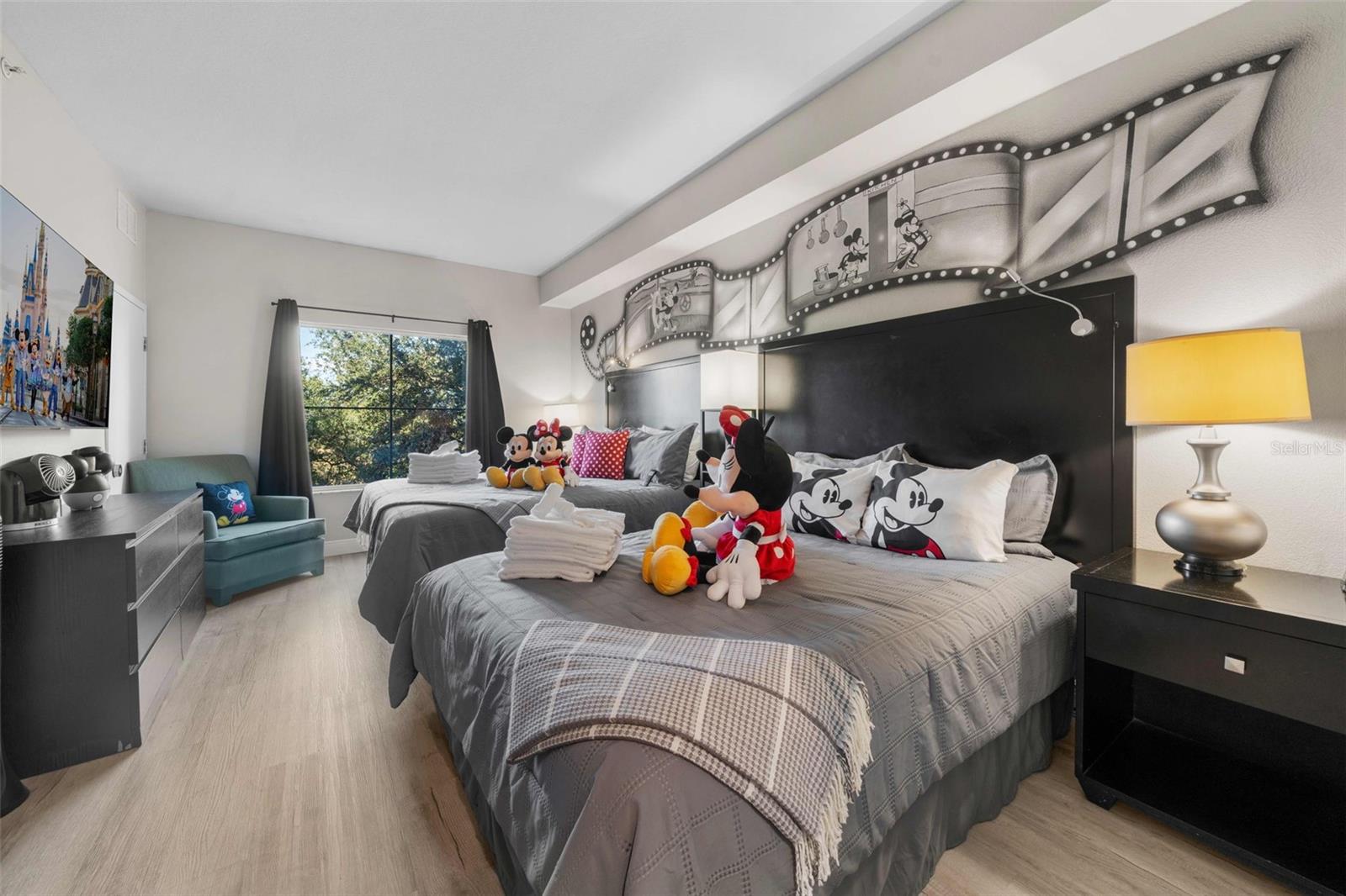 Image 19 of 24 For 8303 Palm Park 312