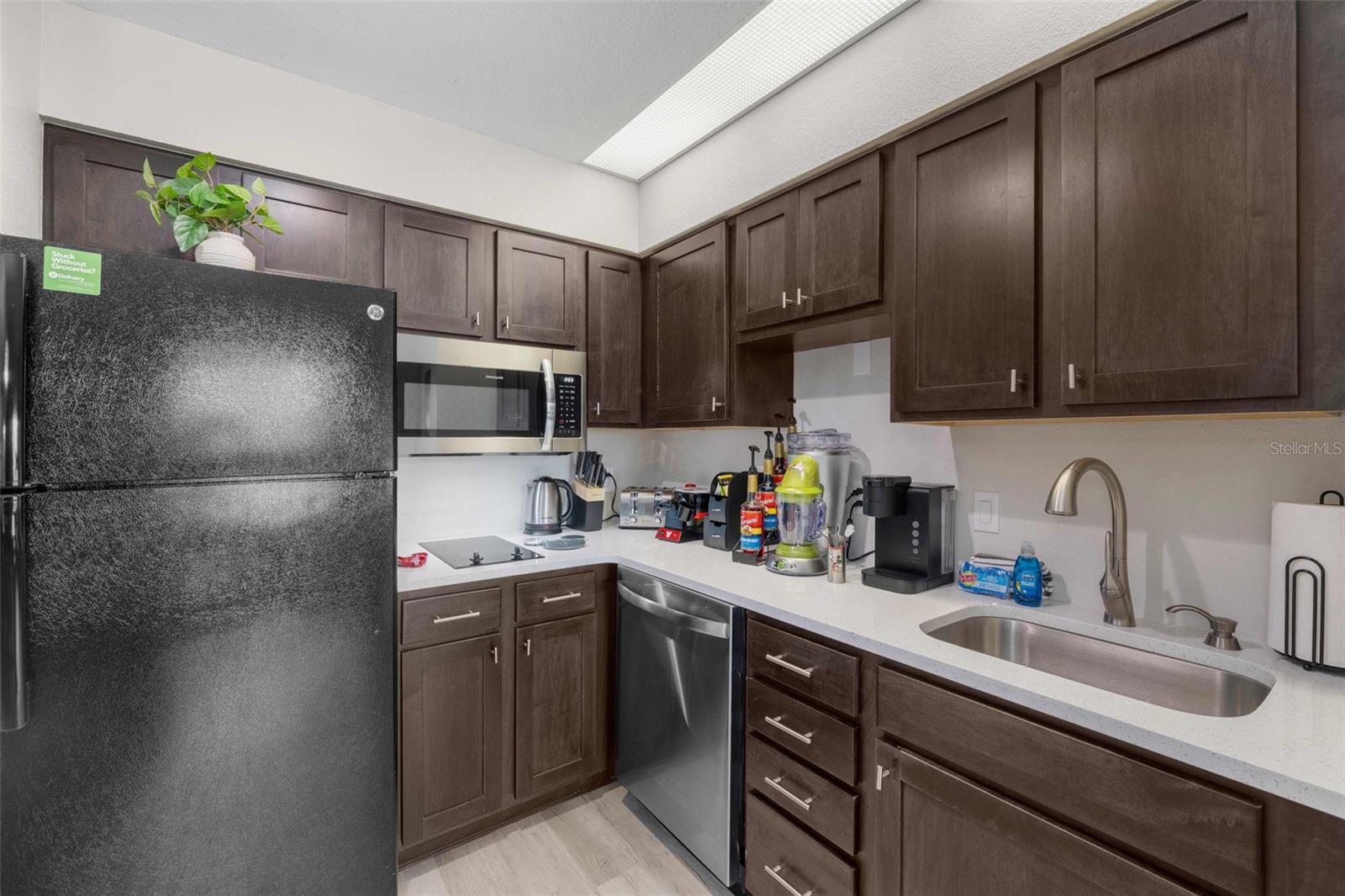 Image 23 of 24 For 8303 Palm Park 312