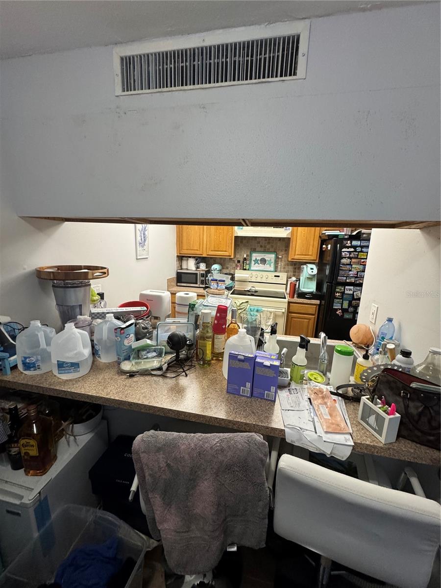 Listing photo id 2 for 2621 Cove Cay Drive 105