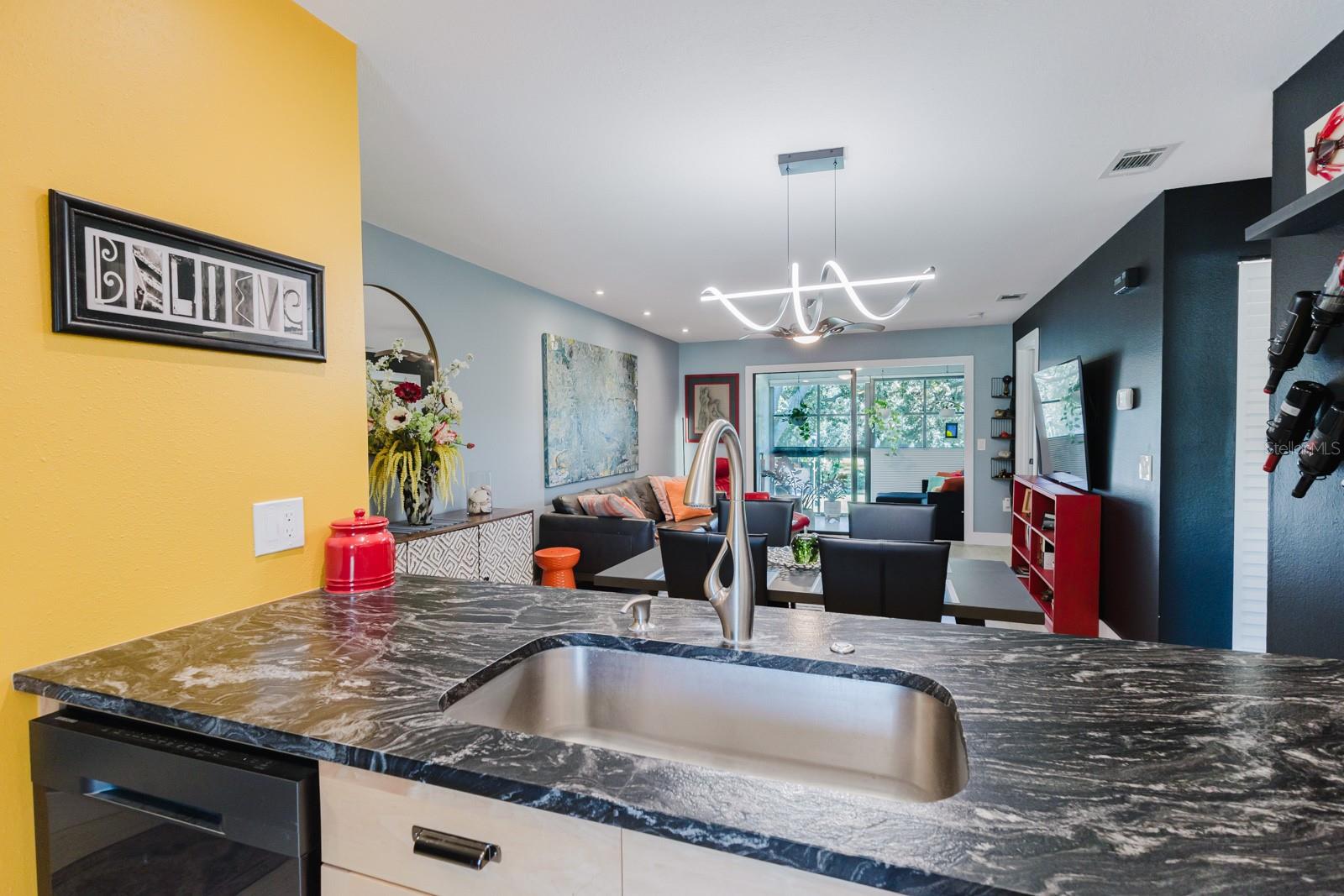 Listing photo id 8 for 3001 58th Avenue S 108