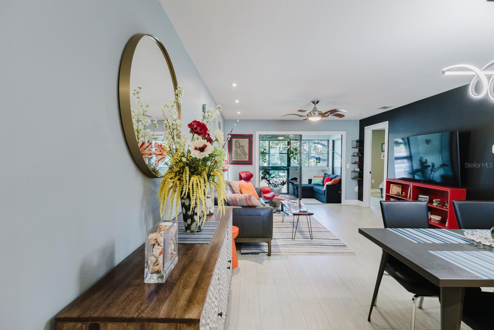 Listing photo id 11 for 3001 58th Avenue S 108