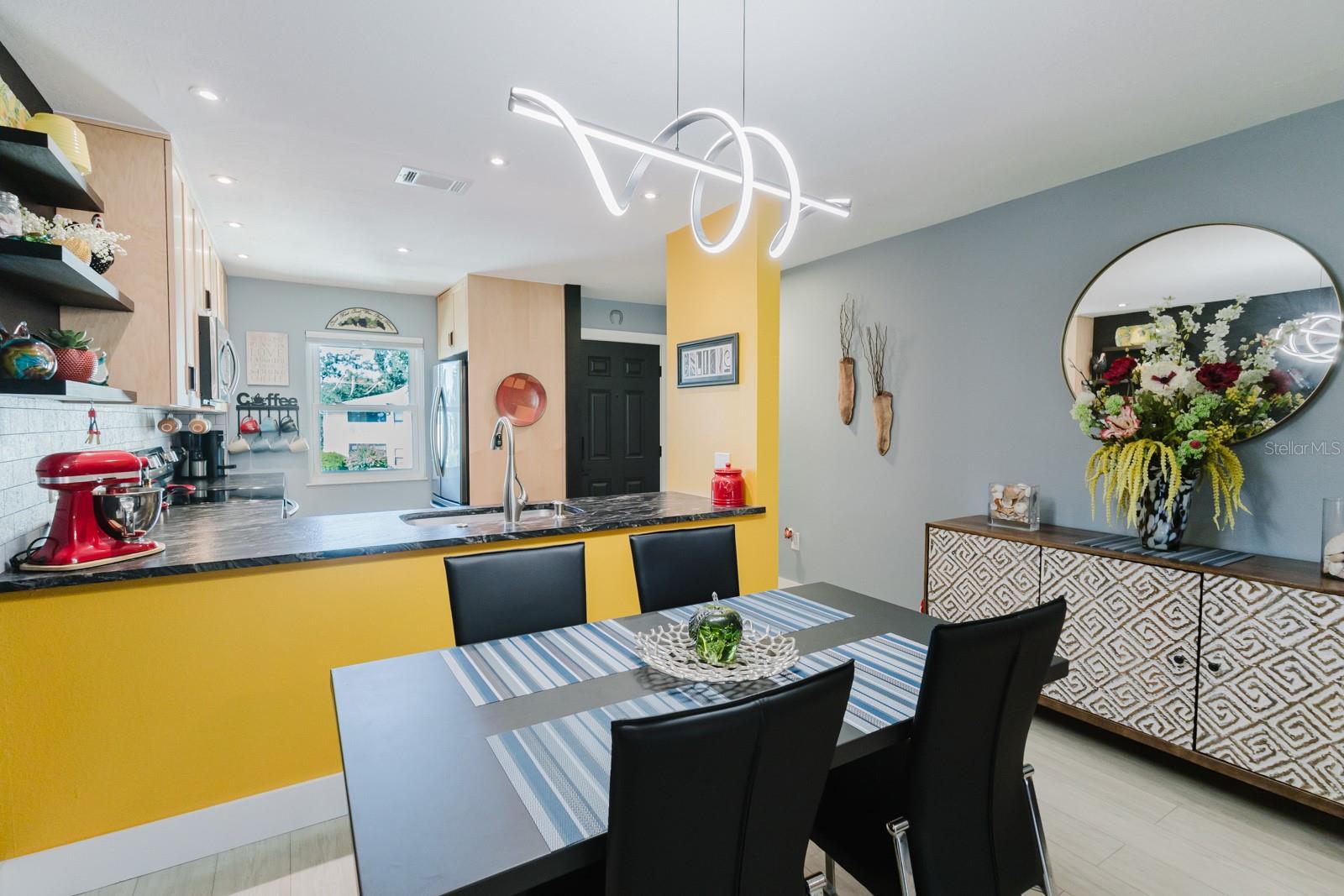 Listing photo id 16 for 3001 58th Avenue S 108