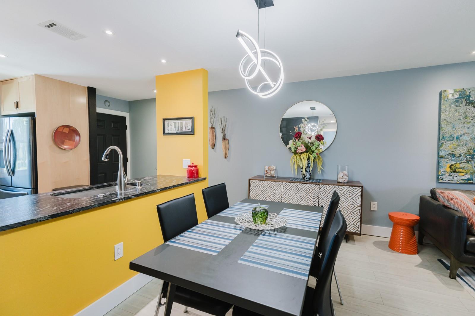 Listing photo id 17 for 3001 58th Avenue S 108