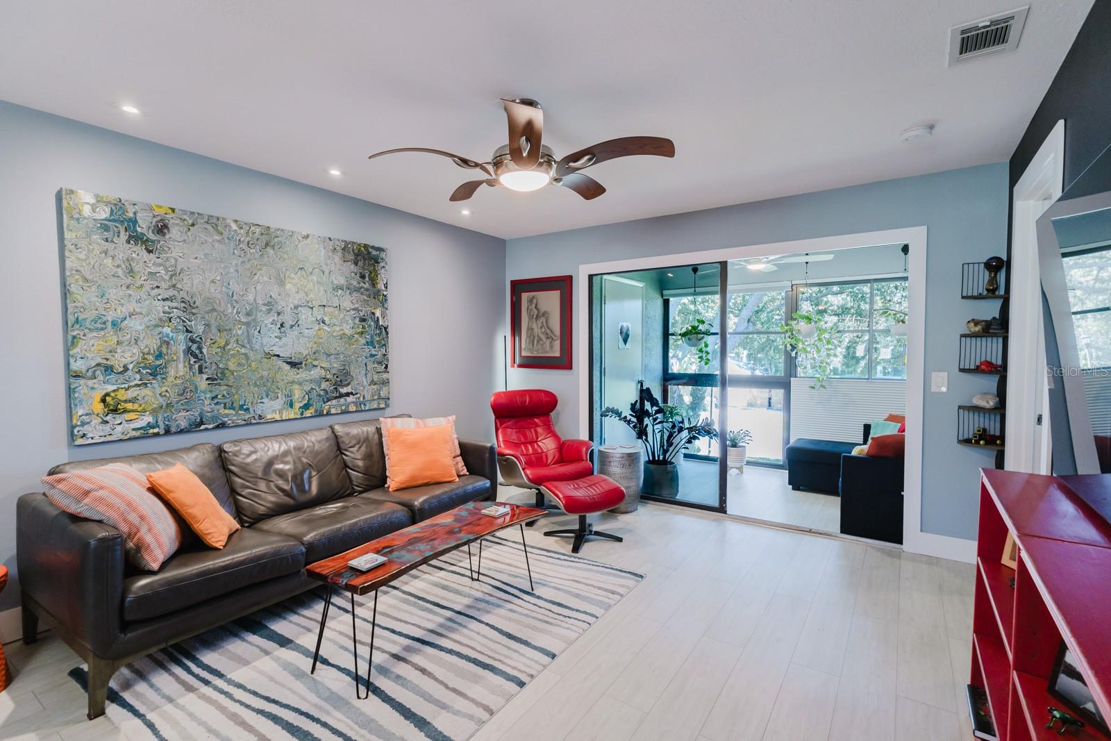 Listing photo id 19 for 3001 58th Avenue S 108