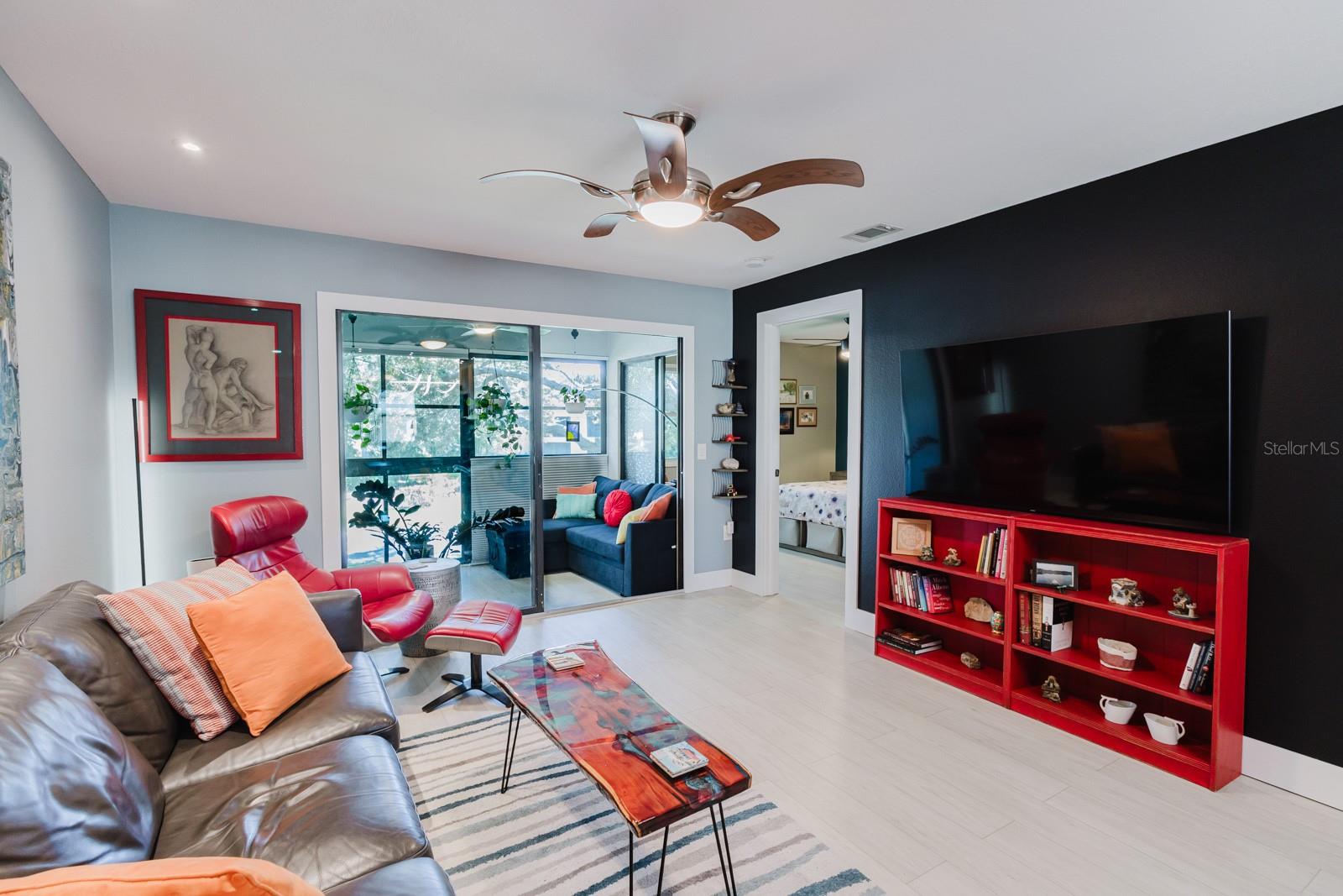 Listing photo id 21 for 3001 58th Avenue S 108