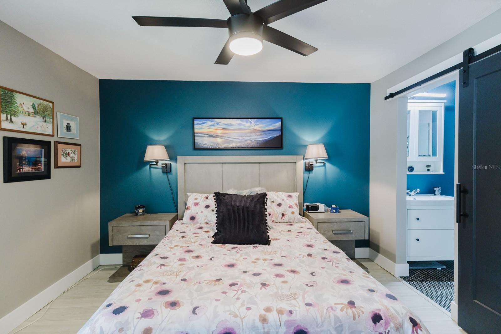 Listing photo id 31 for 3001 58th Avenue S 108
