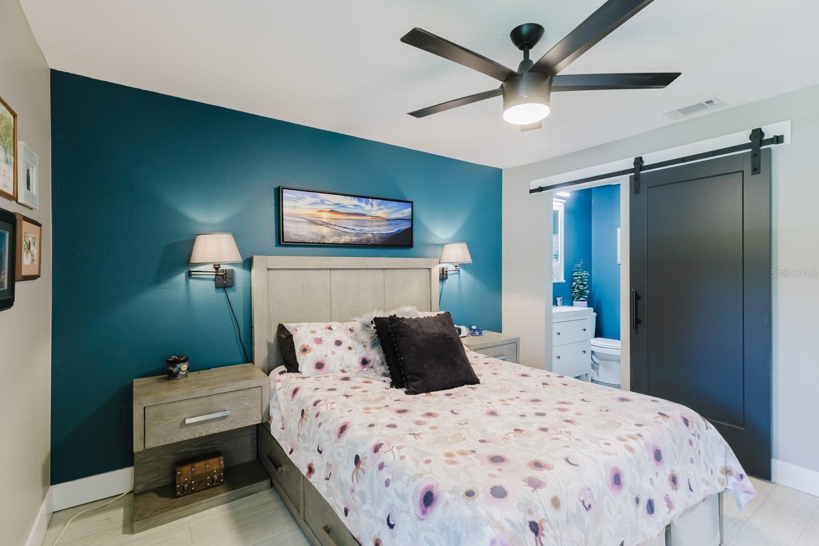 Listing photo id 32 for 3001 58th Avenue S 108