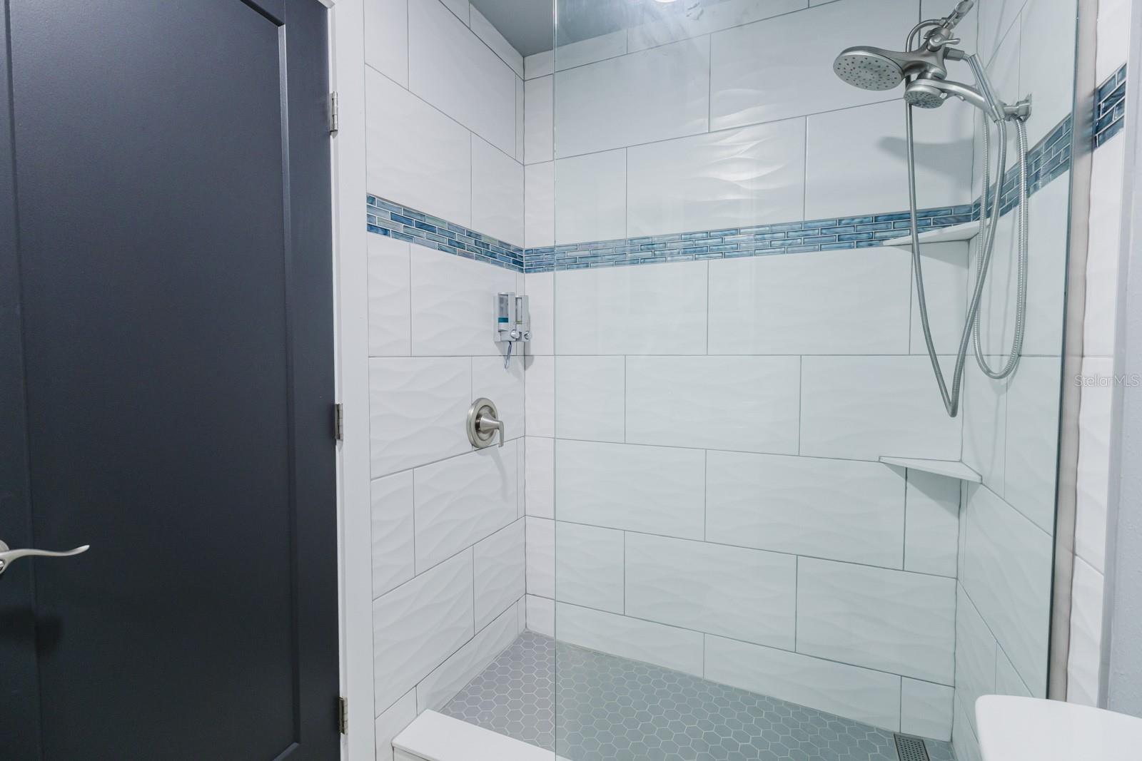 Listing photo id 46 for 3001 58th Avenue S 108