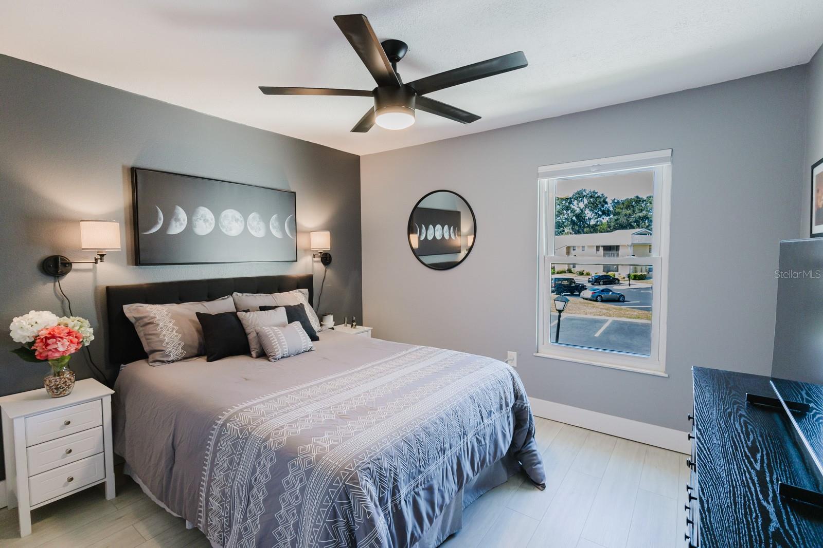 Listing photo id 49 for 3001 58th Avenue S 108