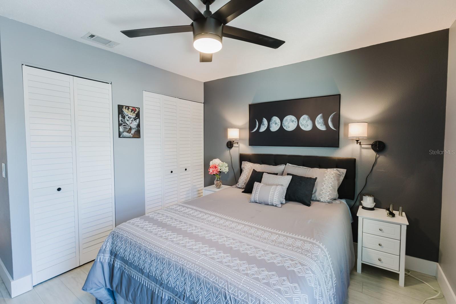 Listing photo id 50 for 3001 58th Avenue S 108