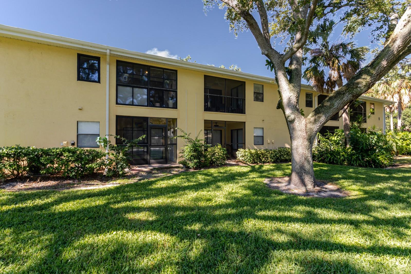 Listing photo id 55 for 3001 58th Avenue S 108