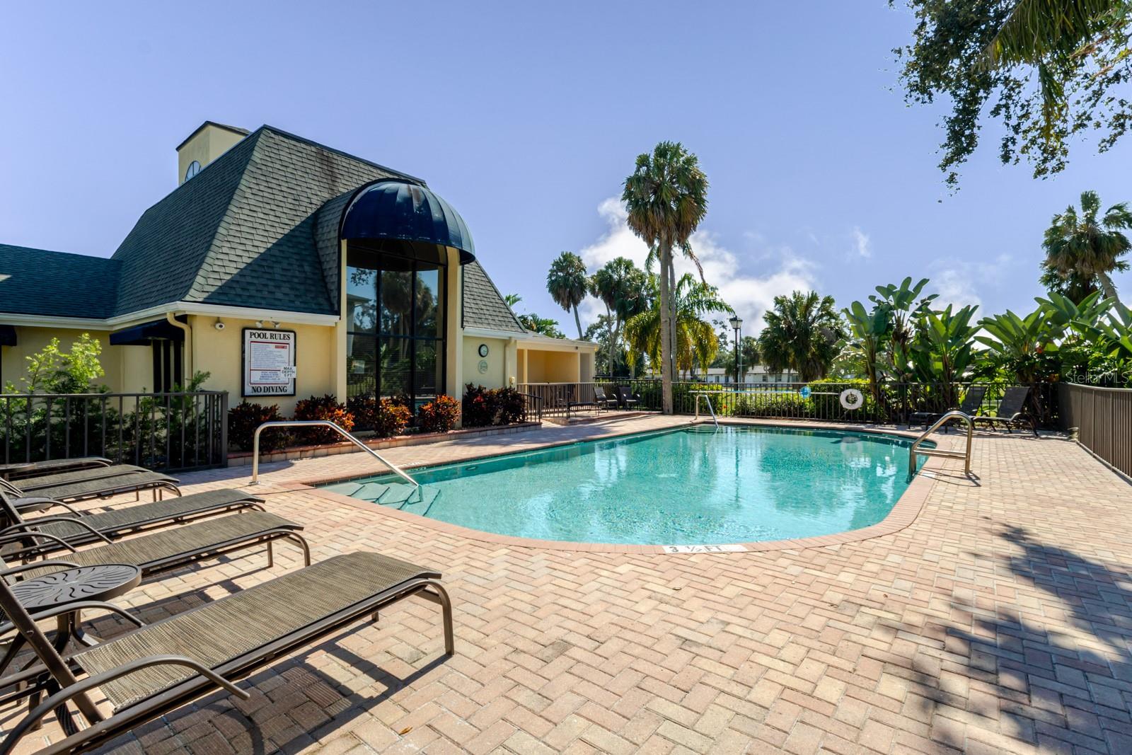 Listing photo id 58 for 3001 58th Avenue S 108