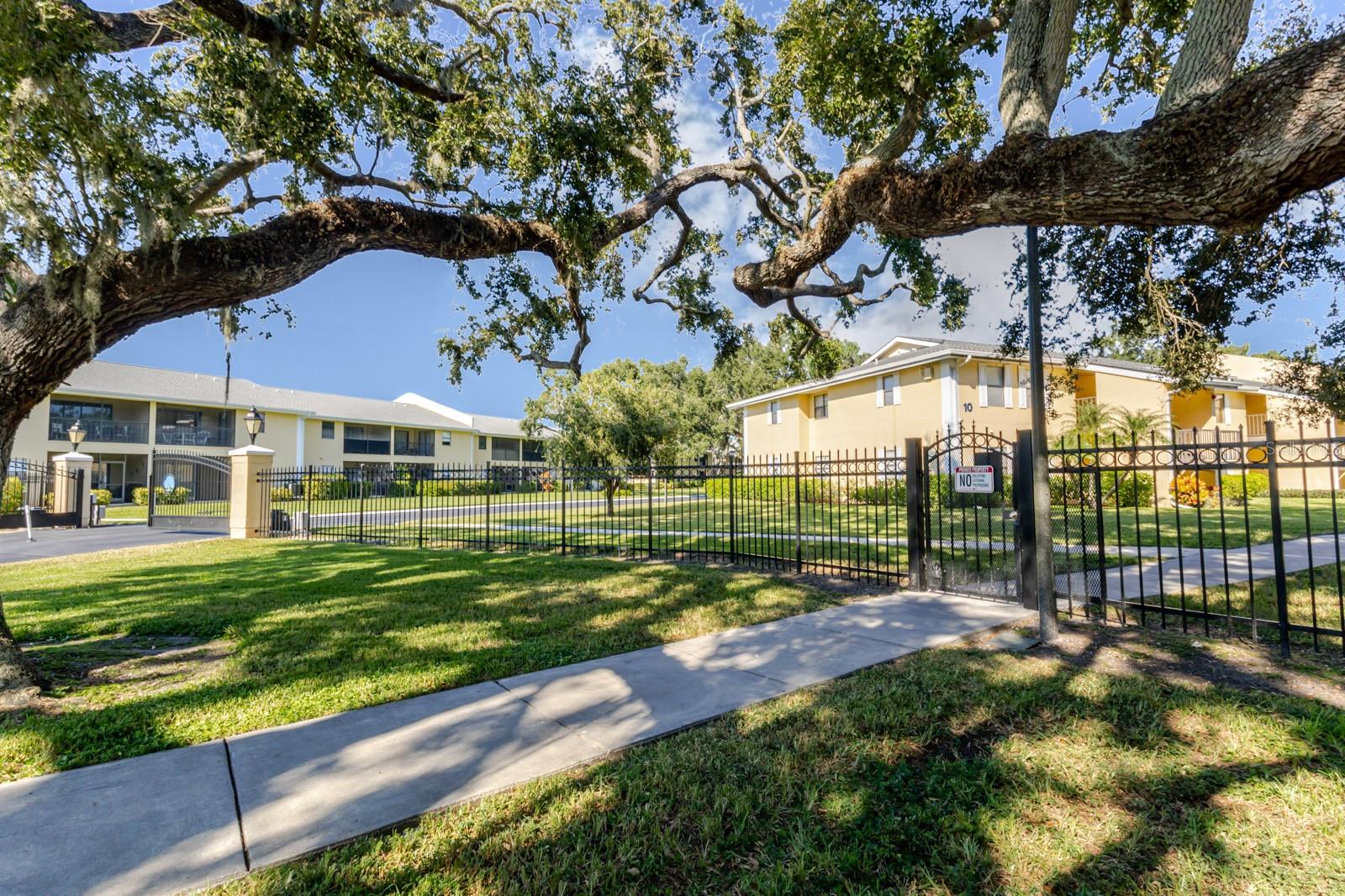 Listing photo id 63 for 3001 58th Avenue S 108