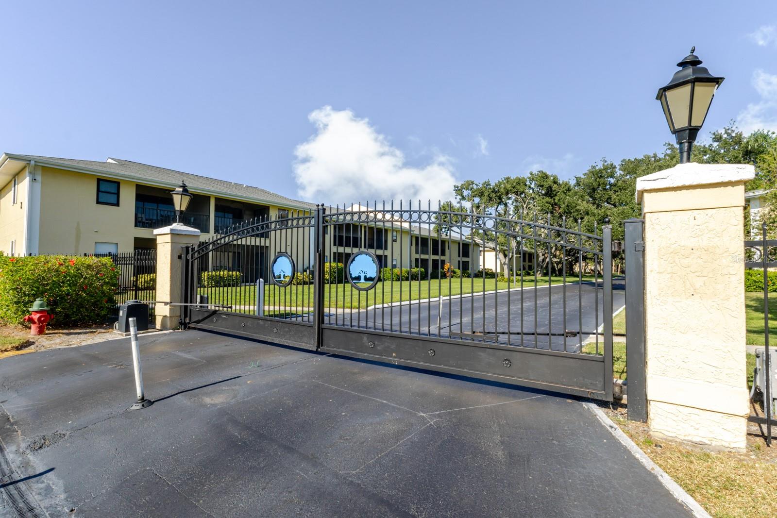 Listing photo id 64 for 3001 58th Avenue S 108