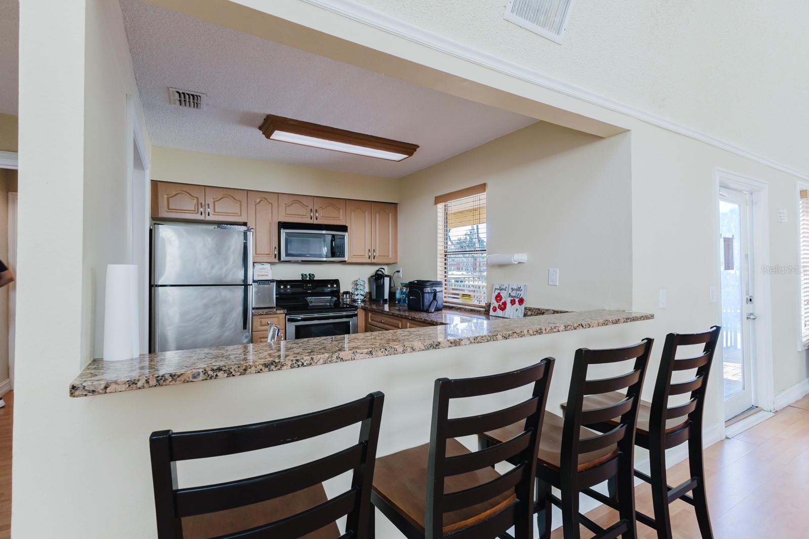 Listing photo id 73 for 3001 58th Avenue S 108