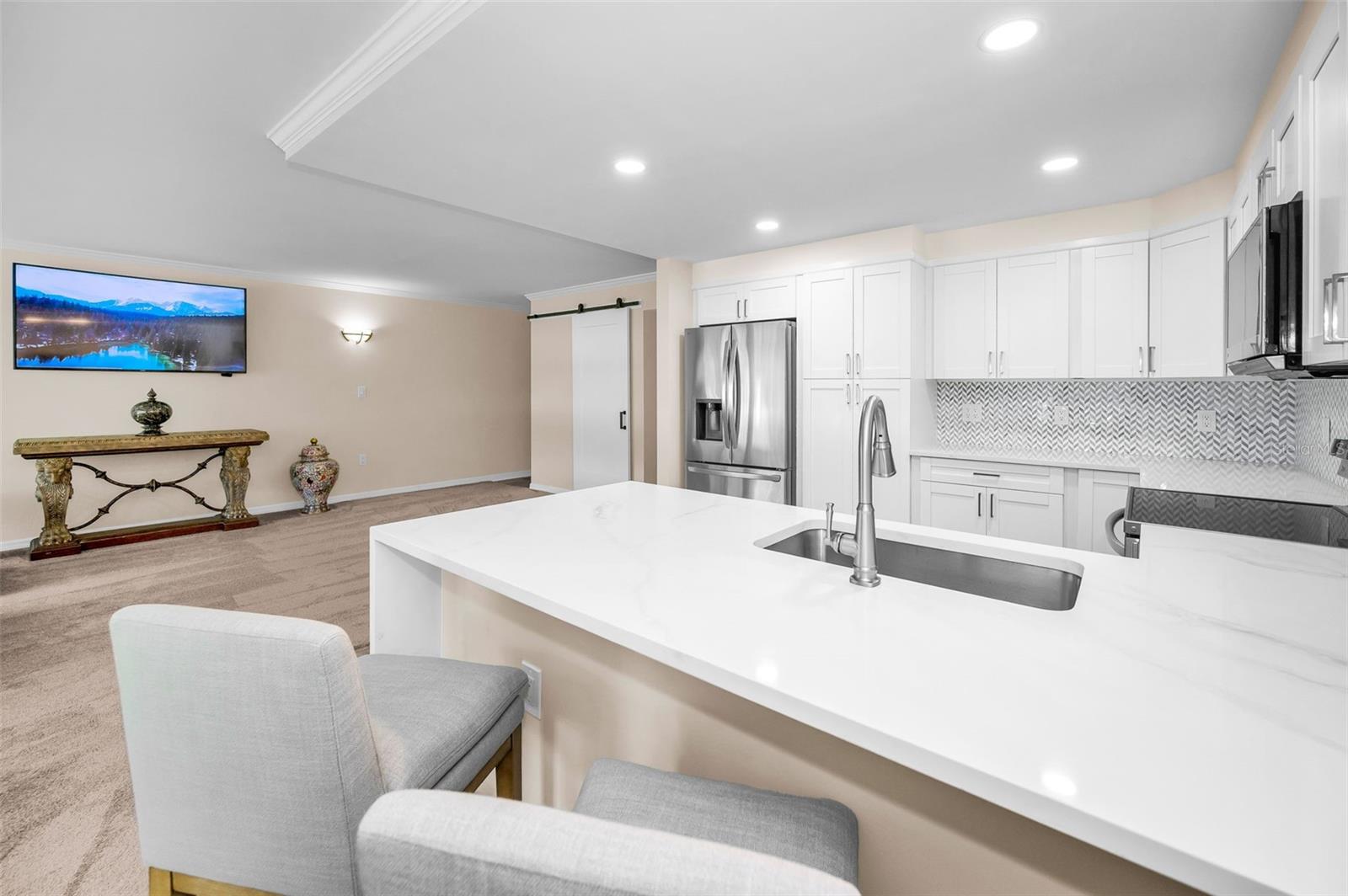 Image 17 of 44 For 1655 Highland Avenue D241