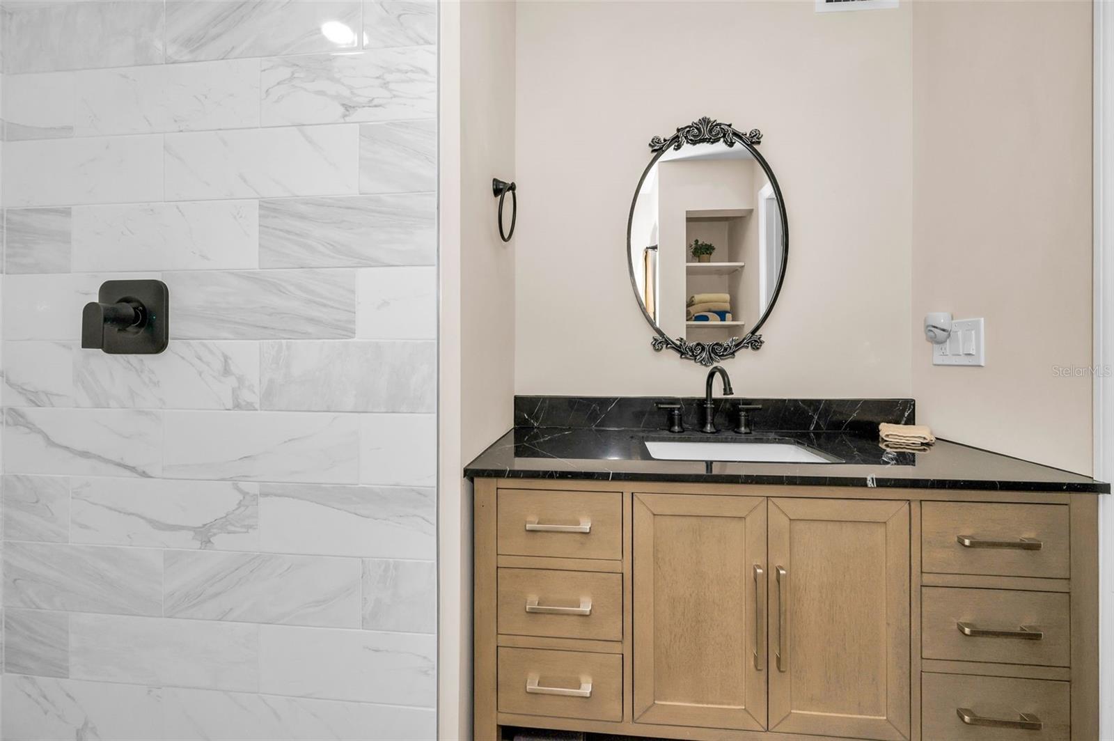 Image 24 of 44 For 1655 Highland Avenue D241