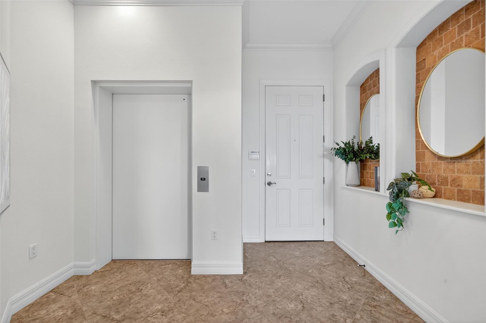 Image 13 of 96 For 5531 Cannes Circle 801