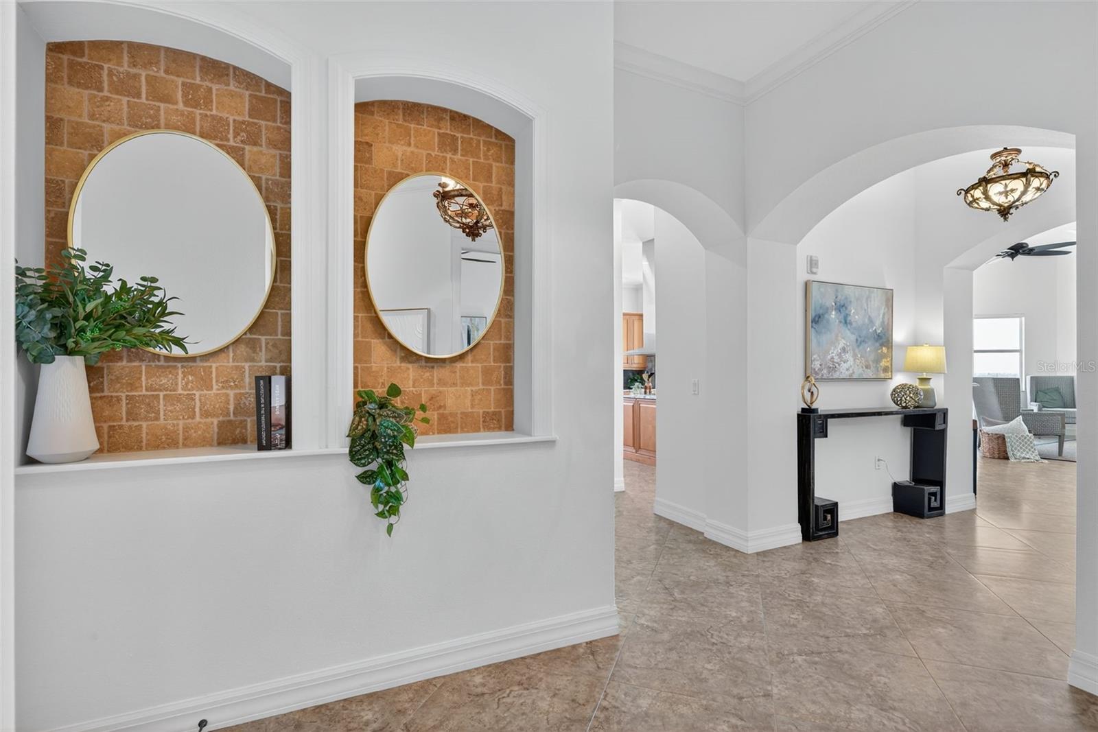 Image 14 of 96 For 5531 Cannes Circle 801