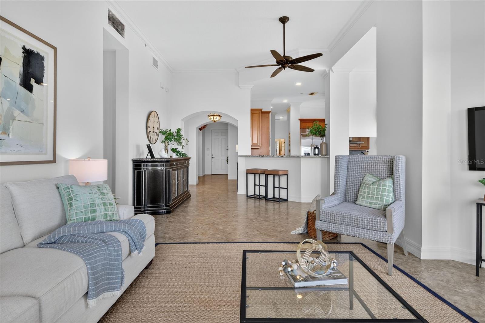 Image 23 of 96 For 5531 Cannes Circle 801