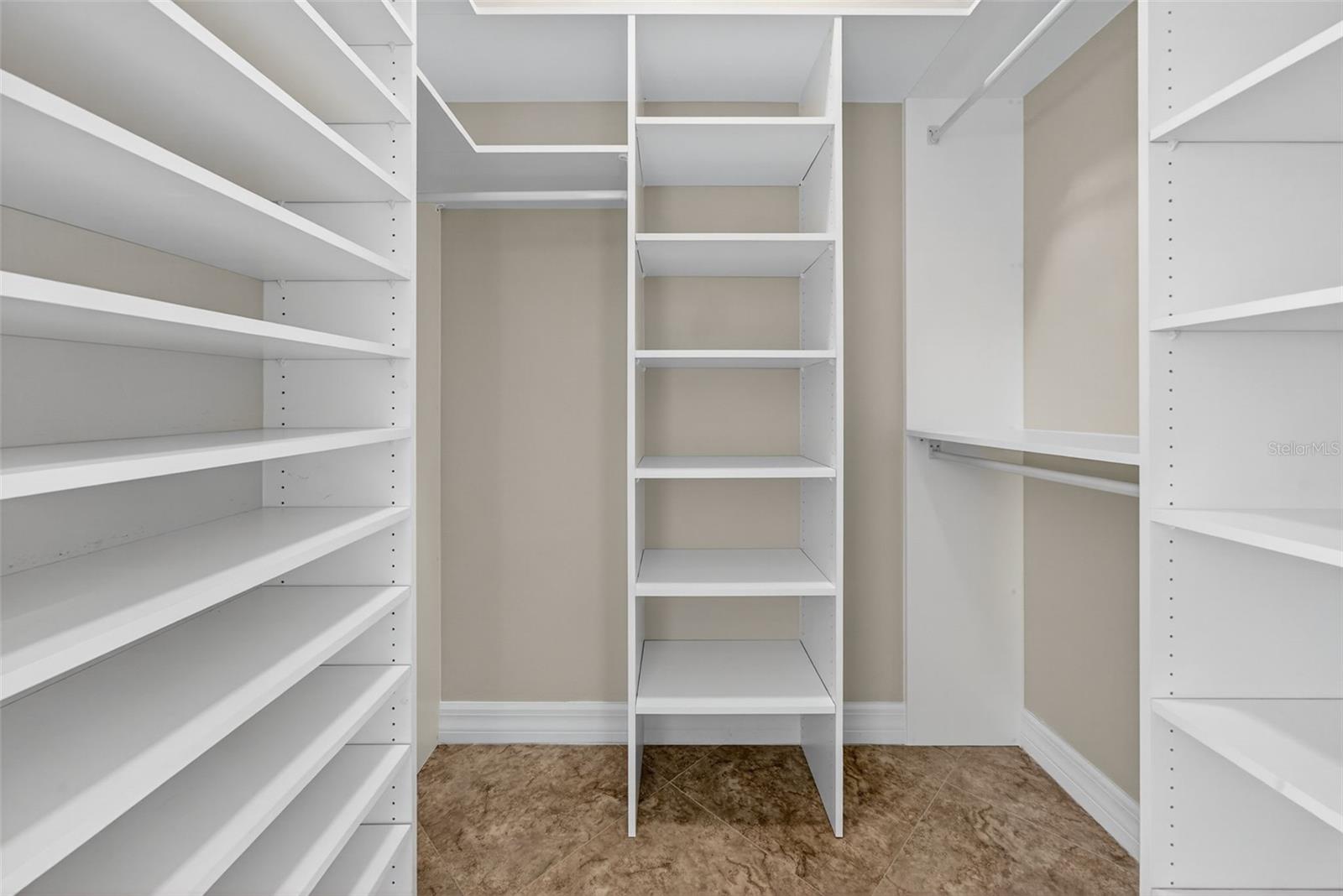 Image 43 of 96 For 5531 Cannes Circle 801