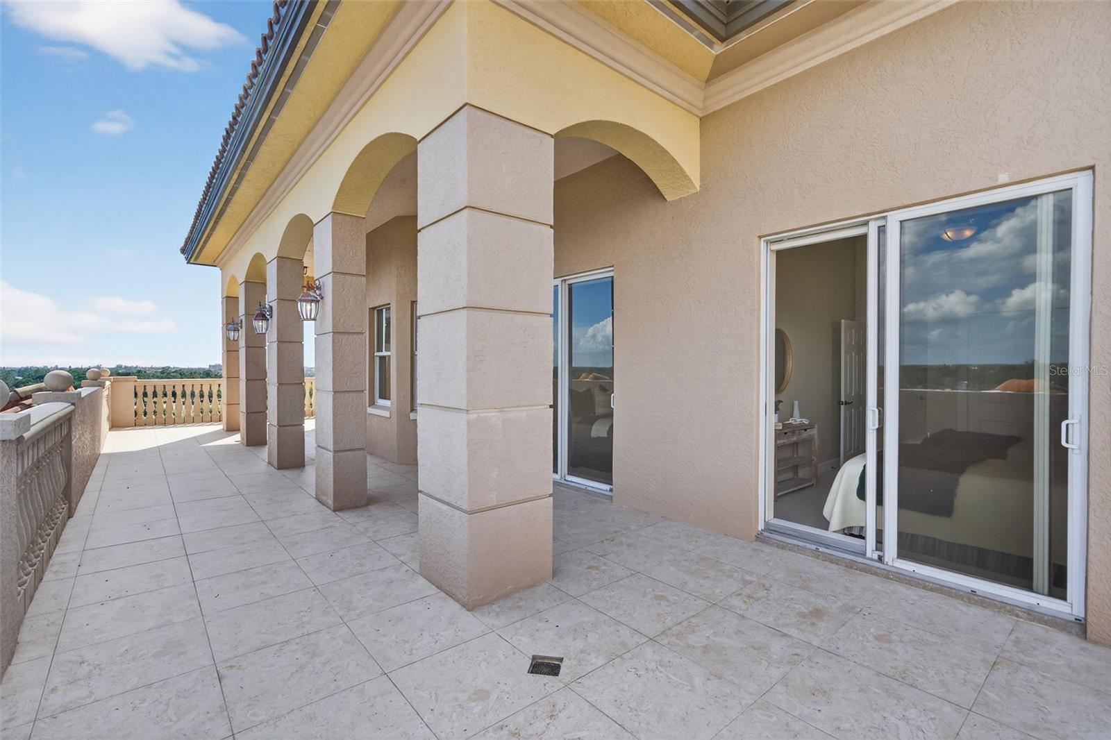 Image 70 of 96 For 5531 Cannes Circle 801