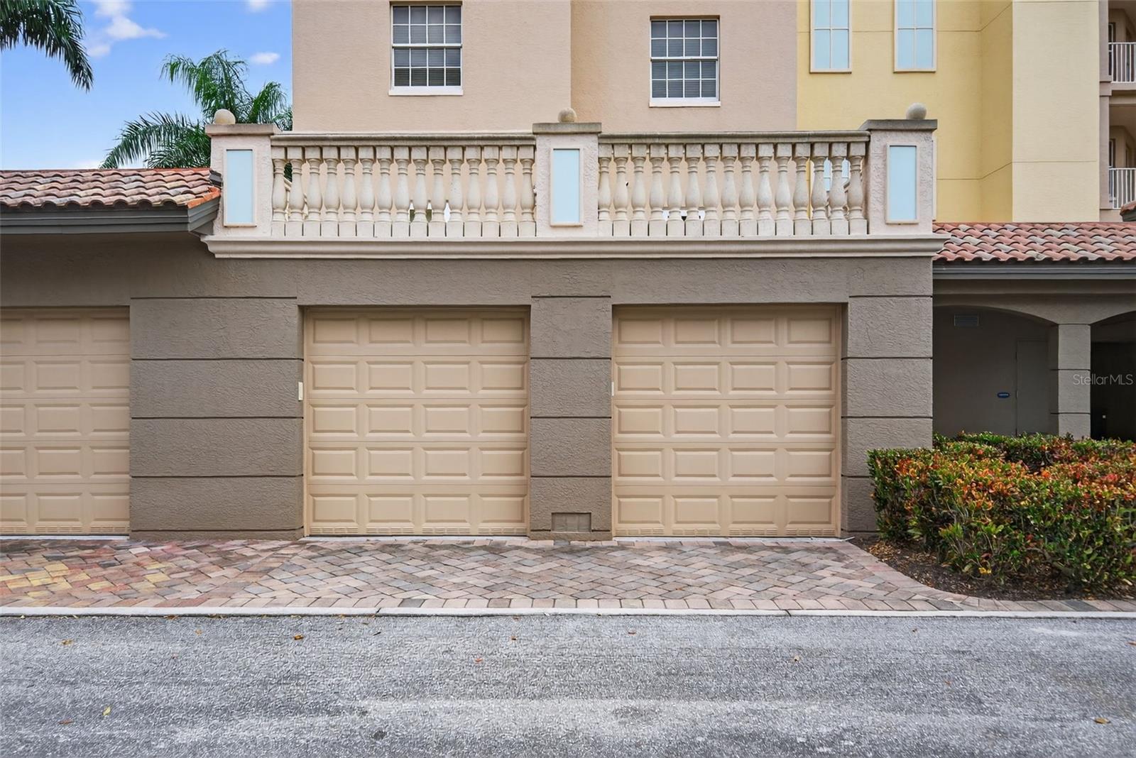 Image 8 of 96 For 5531 Cannes Circle 801