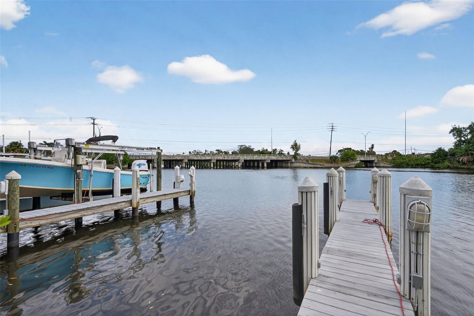 Image 82 of 96 For 5531 Cannes Circle 801