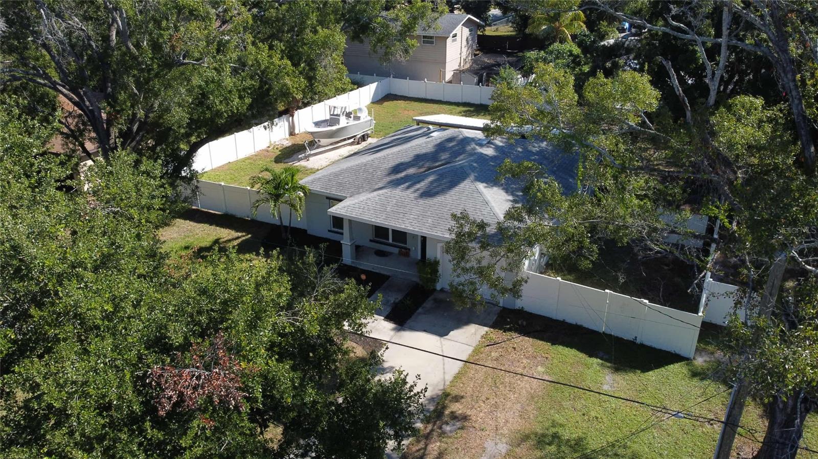 Image 13 of 18 For 14885 63rd Way N