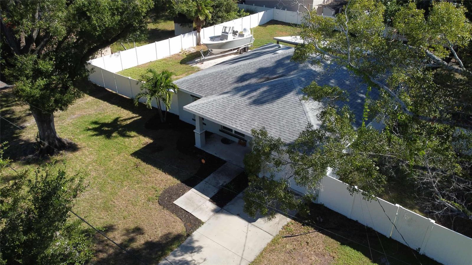 Image 15 of 18 For 14885 63rd Way N