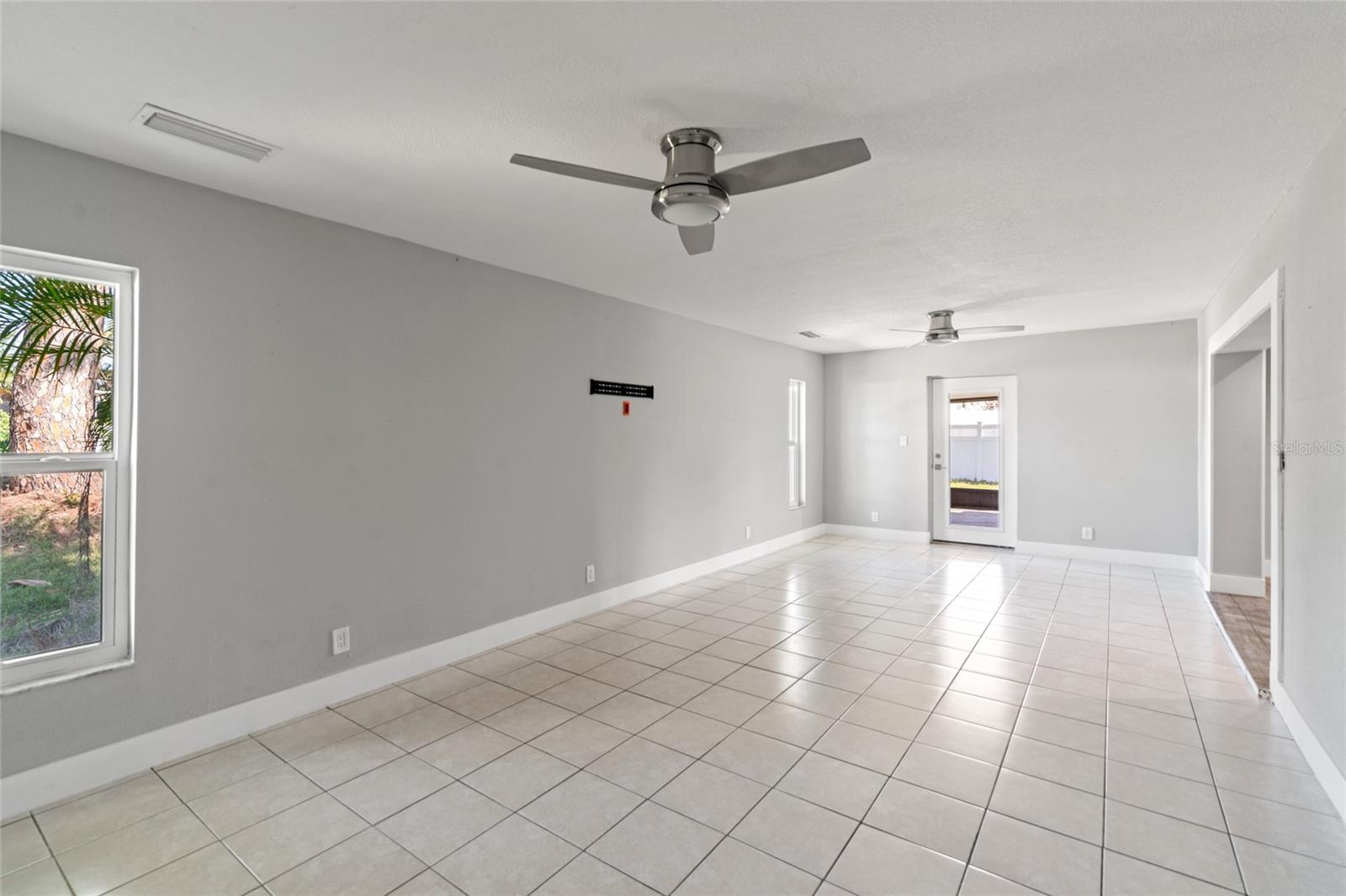 Image 10 of 31 For 6070 Denver Street Ne