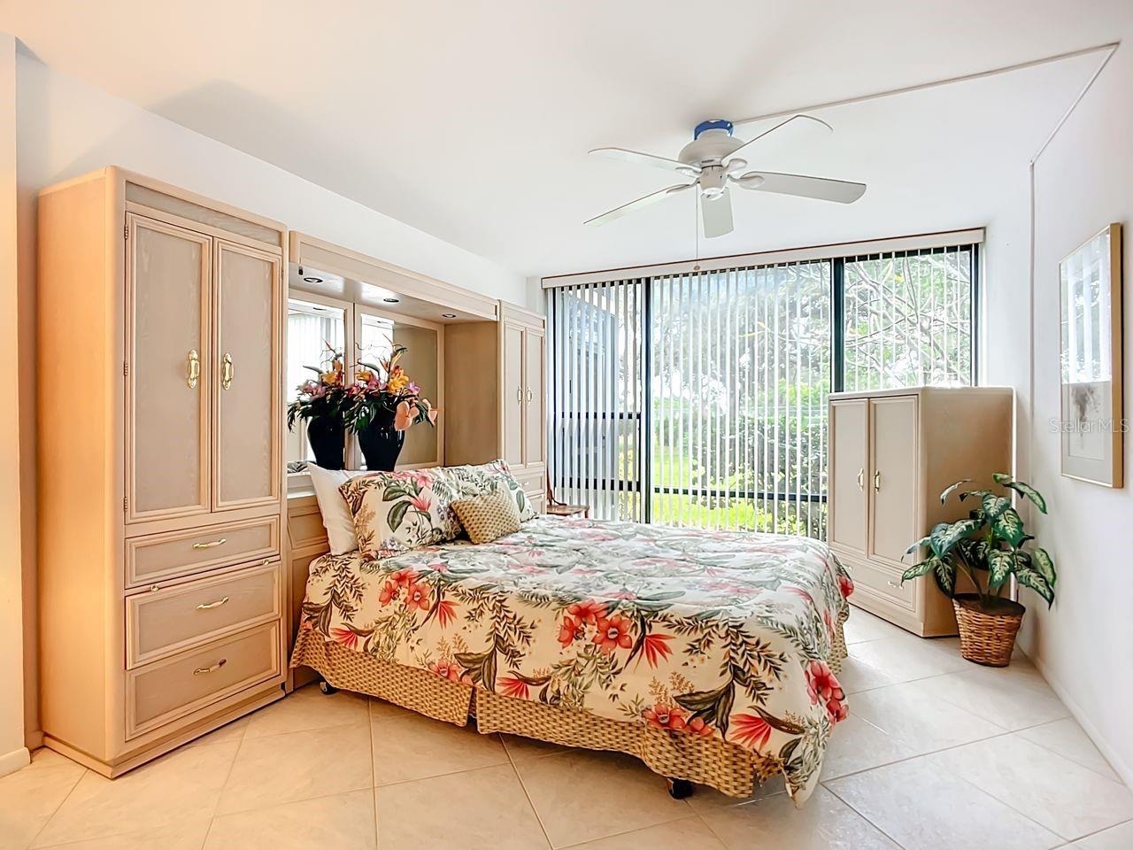 Image 14 of 39 For 612 Bird Bay Drive S 114