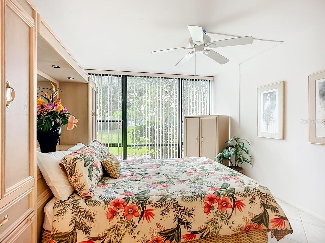 Image 15 of 39 For 612 Bird Bay Drive S 114