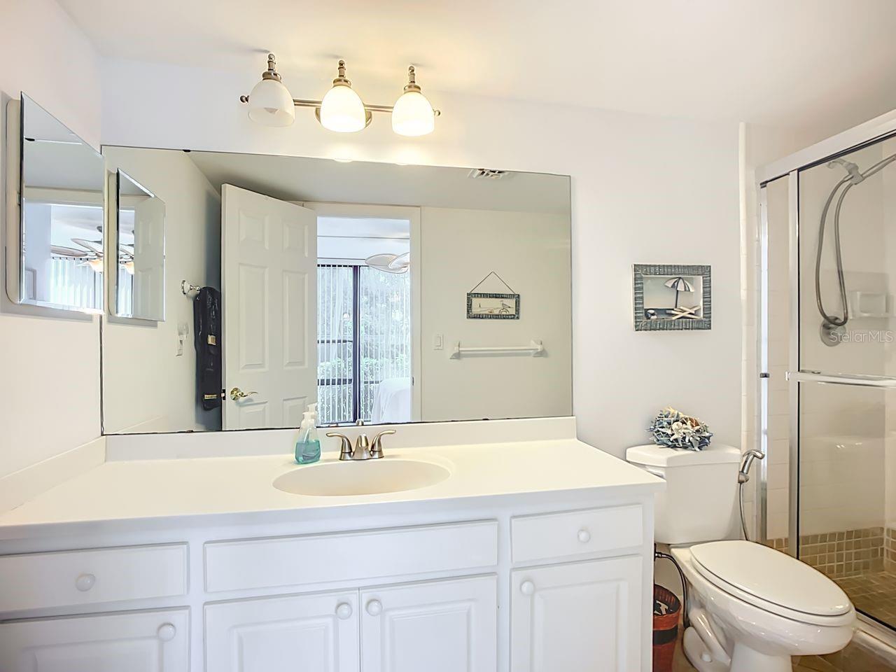 Image 21 of 39 For 612 Bird Bay Drive S 114