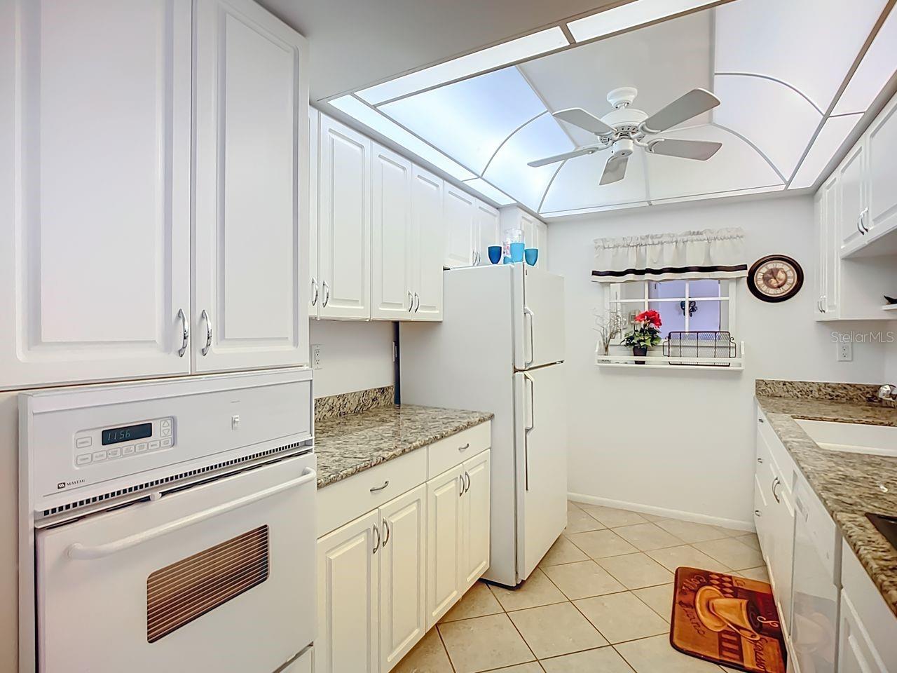 Image 8 of 39 For 612 Bird Bay Drive S 114