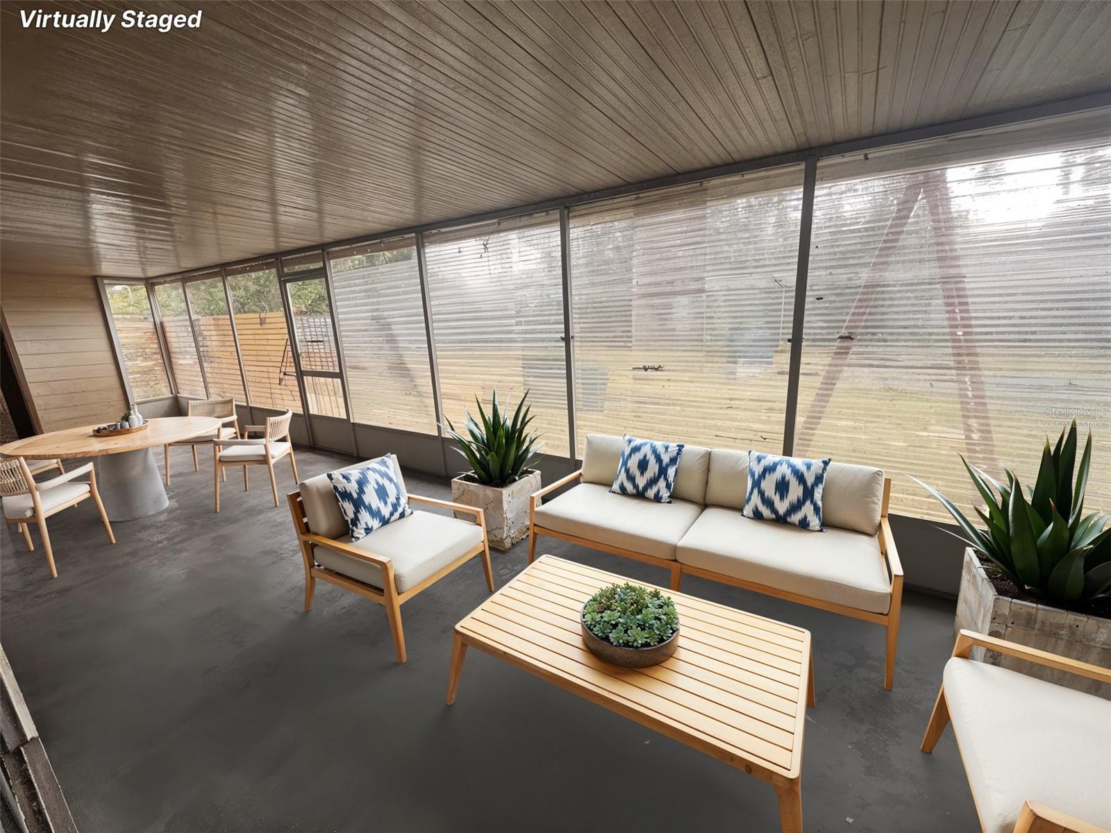 Listing photo id 15 for 705 Westwood Drive