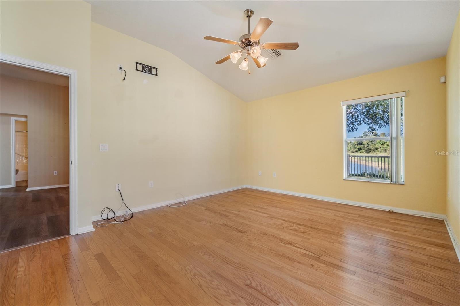 Image 21 of 50 For 9551 Jaybird Lane