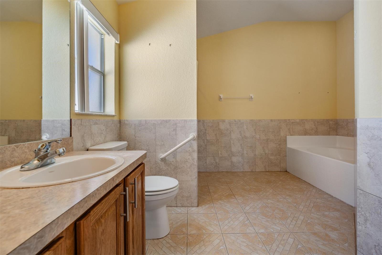 Image 24 of 50 For 9551 Jaybird Lane