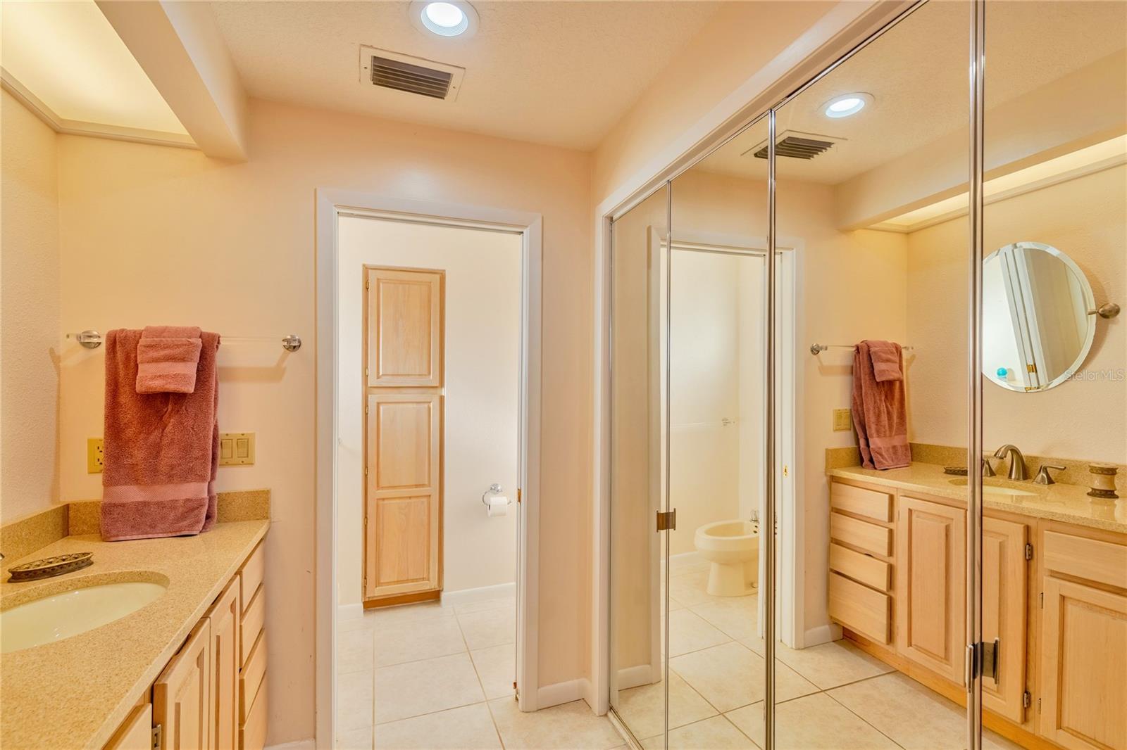 Listing photo id 27 for 411 Belle Isle Avenue