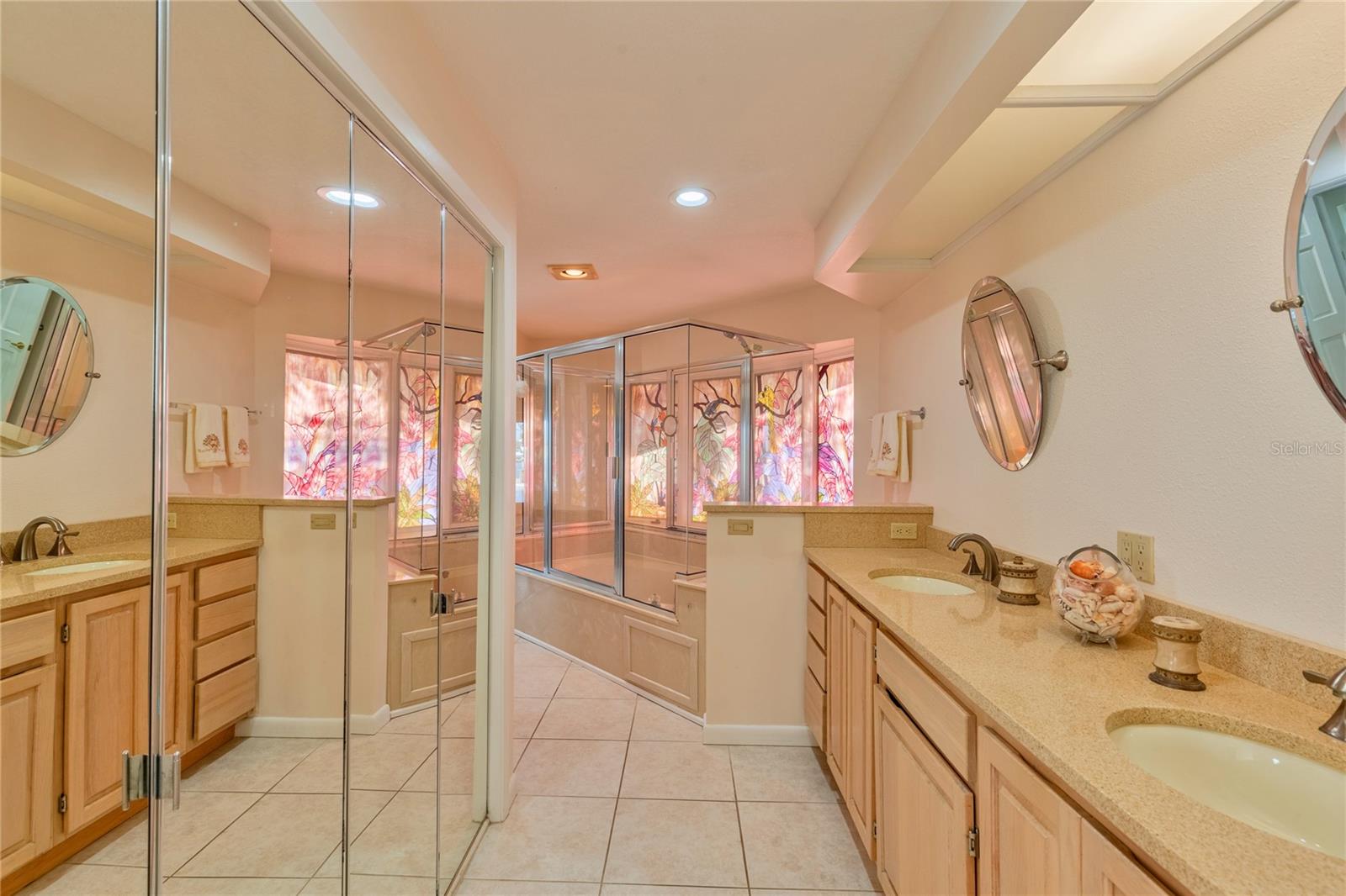 Listing photo id 28 for 411 Belle Isle Avenue