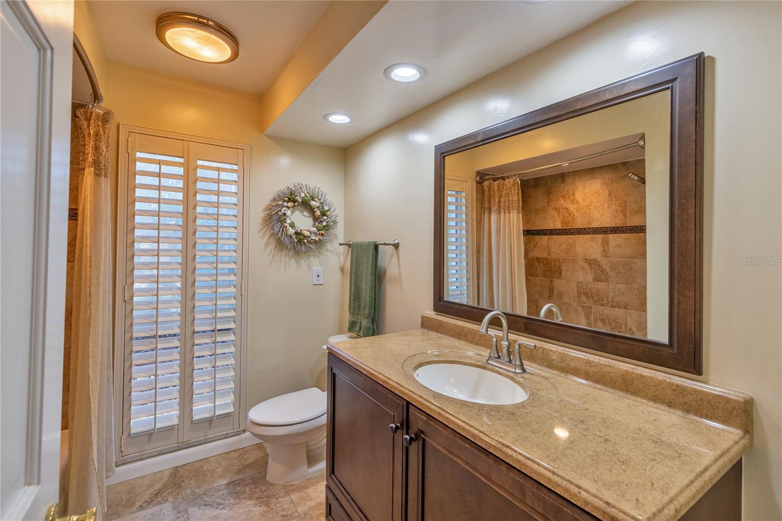 Listing photo id 32 for 411 Belle Isle Avenue