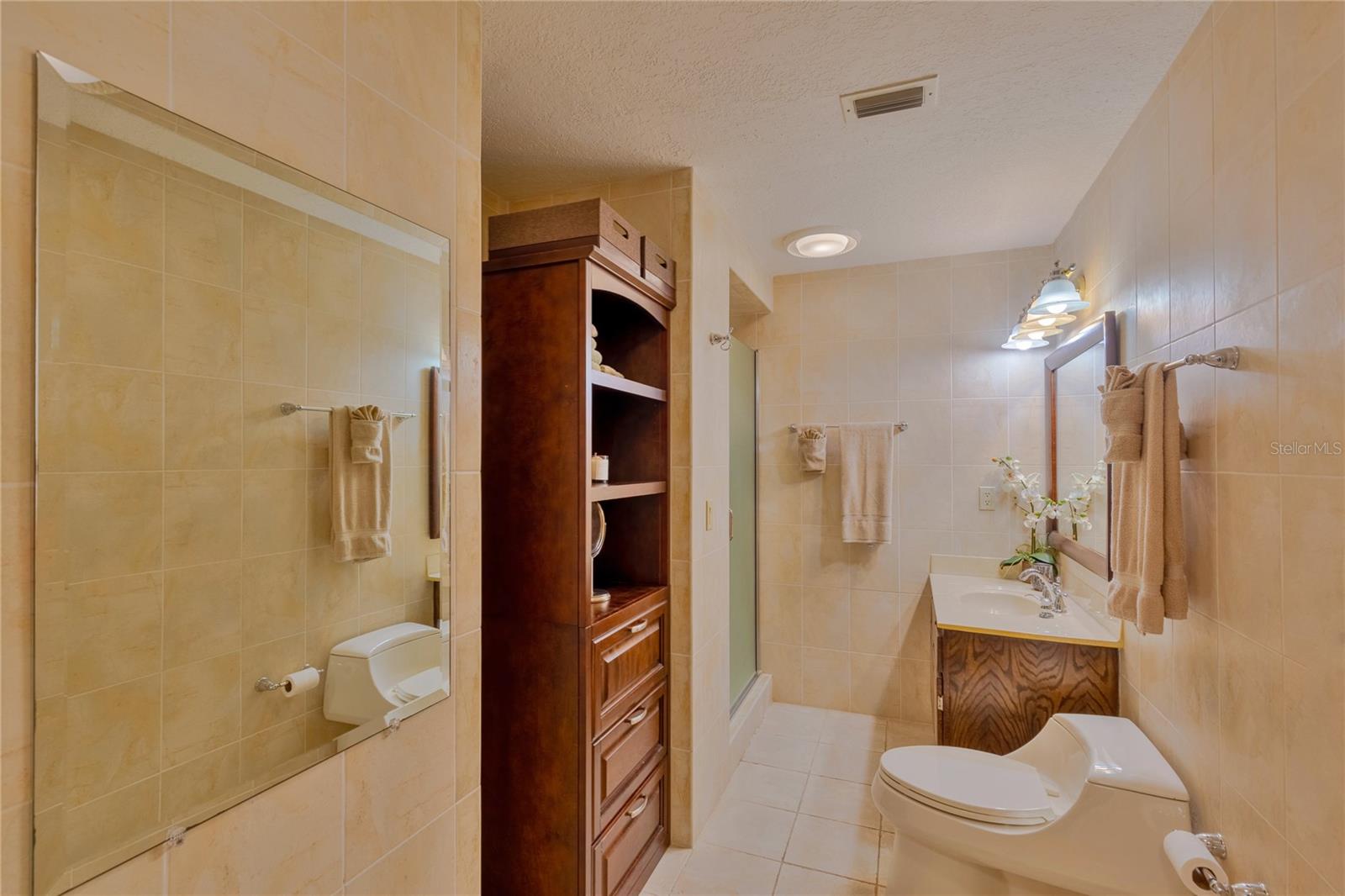 Listing photo id 44 for 411 Belle Isle Avenue