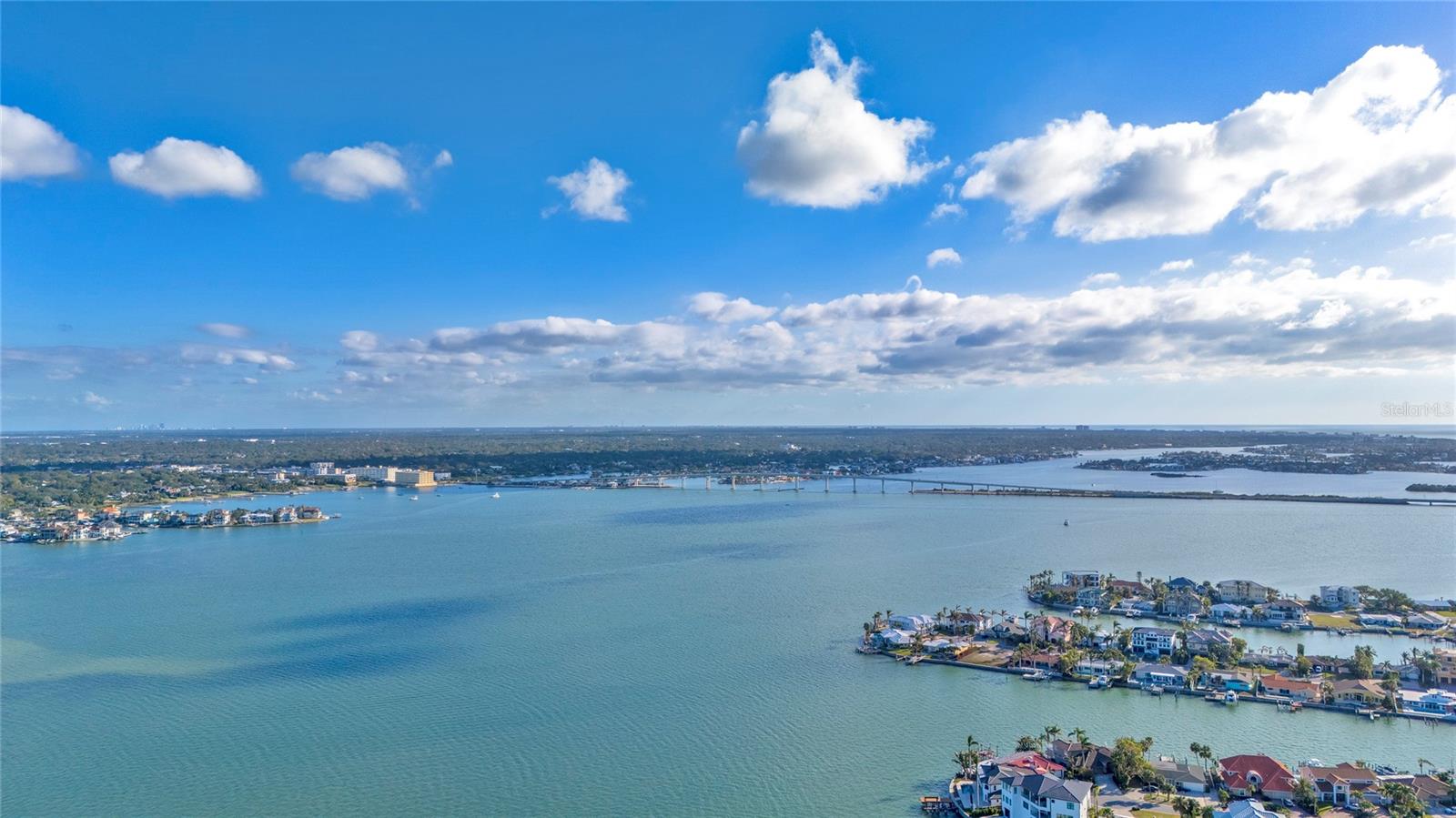 Listing photo id 54 for 411 Belle Isle Avenue