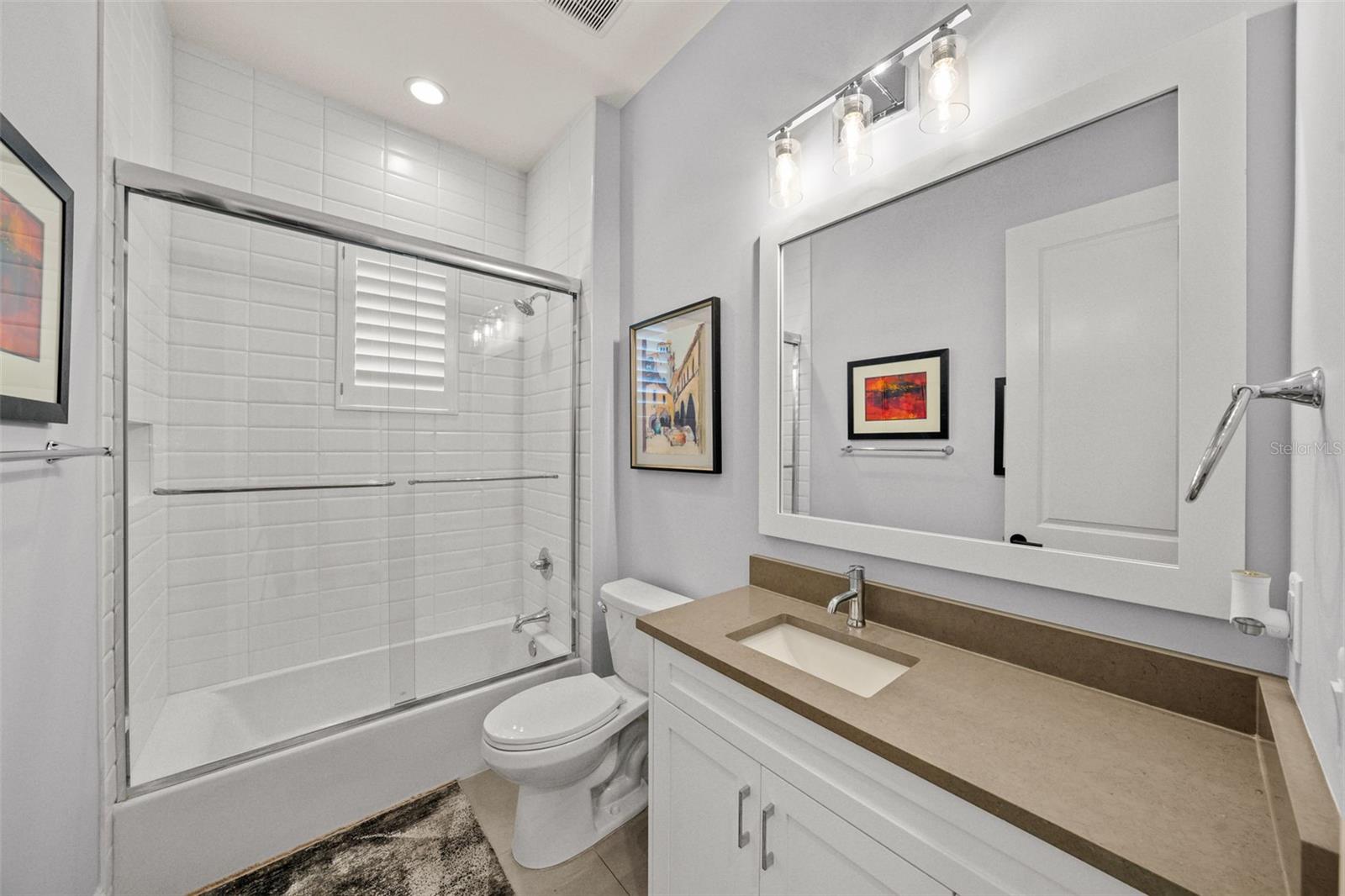 Image 33 of 39 For 3301 Lawn Avenue