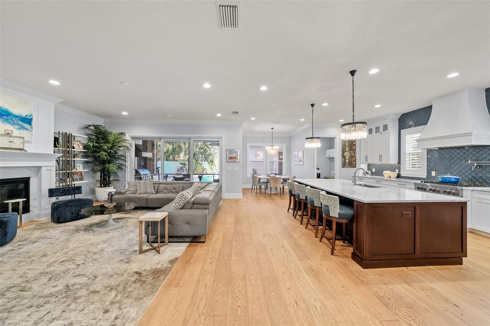 Image 4 of 39 For 3301 Lawn Avenue